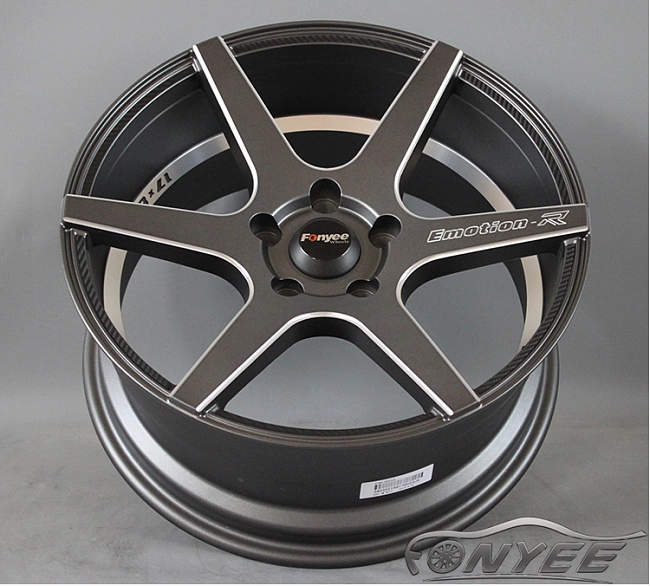картинка Новые диски SHOGUN EMOTION R V06-R R18 5X114,3 ET30 J10 серебро + серый магазин  StreetTuning 