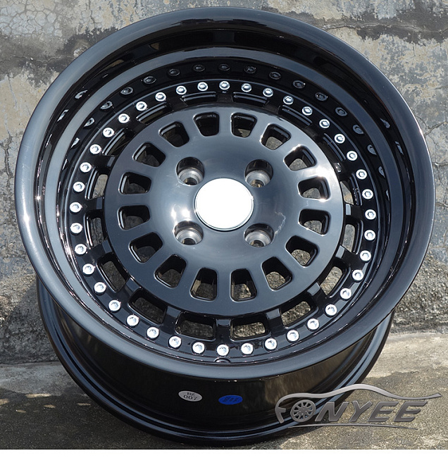 картинка Новые диски ESM 015 R15 4x100 ET25 J8 черный глянец магазин  StreetTuning 