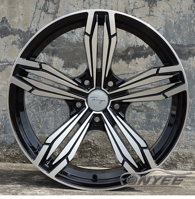картинка Новые диски Dibite R18 5x114,3 ET35 J8 черные #2 магазин  StreetTuning 