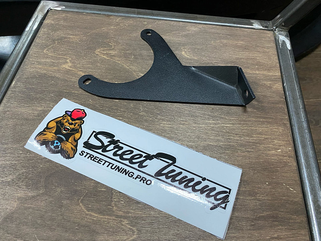 картинка Кронштейн фильтра 16V толщина 3мм ВАЗ 2101-07 магазин  StreetTuning 