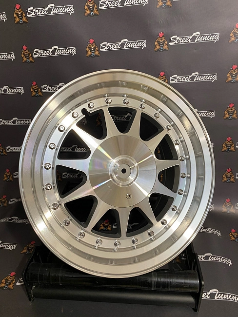 картинка Новые диски Hartge R15 J7.5 ET25 4x100/114.3 Silver магазин  StreetTuning 