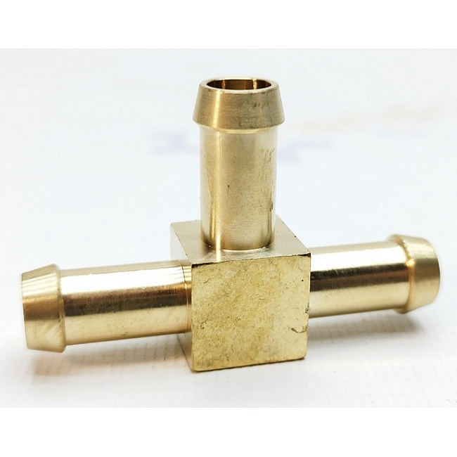 картинка Тройник под шланг 10мм, латунь магазин  StreetTuning 
