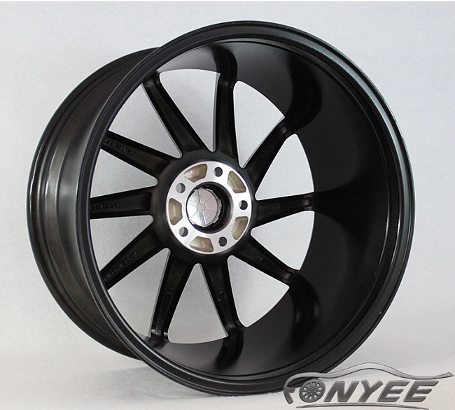 картинка Новые диски Vossen CVT-R Replica R19 5X114,3 ET35 J9 черный глянец + серебро магазин  StreetTuning 
