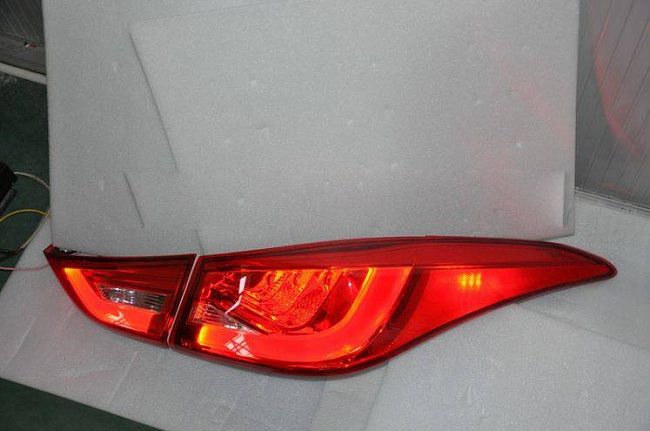 картинка Задние фары для Hyundai Elantra 2010-2015 магазин  StreetTuning 