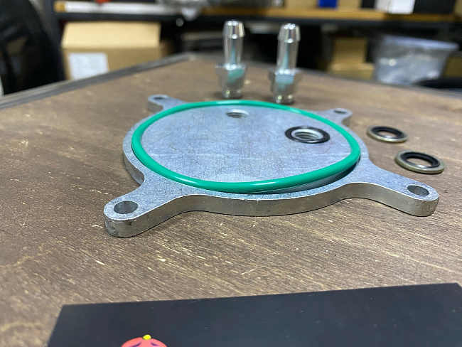 картинка Адаптер взамен теплообменника вариатора CVT Jatco JF011E магазин  StreetTuning 