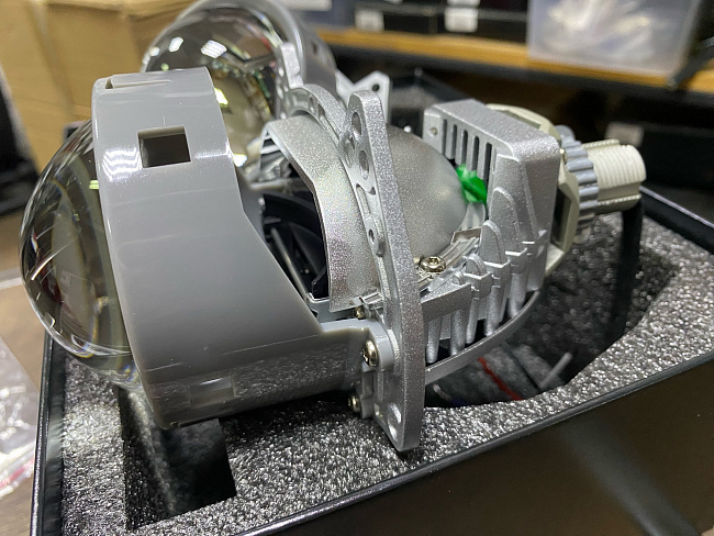 картинка Светодиодные линзы Sanvi H10, 3 дюйма магазин  StreetTuning 