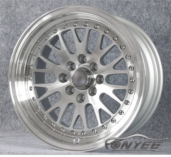 картинка Новые диски ESM 007 R15 4x100-4x114,3 ET15 J8 серебристые магазин  StreetTuning 