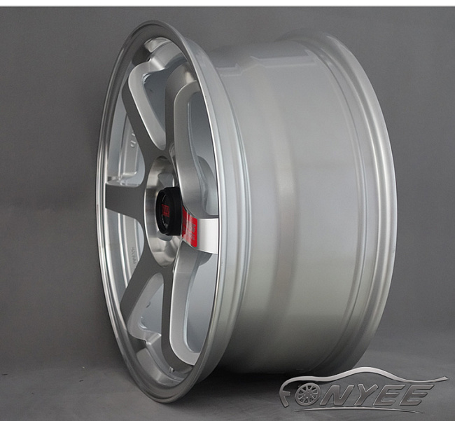 картинка Новые диски Rays TE37 R18 5X112 ET40 J8 серебро полированное + полированная полка магазин  StreetTuning 