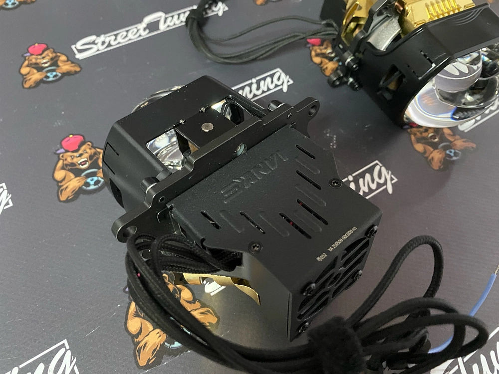 картинка Светодиодные линзы Sanvi K8 ДВОЙНОЙ LASER - 3 дюйма от магазина  StreetTuning