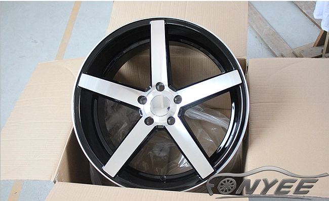 картинка Новые диски Vossen CV3 Replica R20 5X114,3 ET35 J8,5 черный глянец + серебро магазин  StreetTuning 