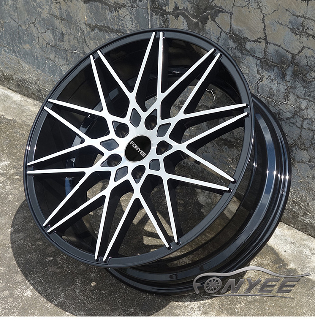 картинка Новые диски Fonyee модель 7 R19 5x114,3 ET35 J9,5 черные + серебро магазин  StreetTuning 