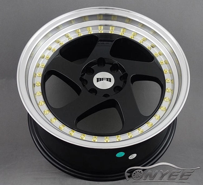 картинка Новые диски Rotiform TMB Flat R18 5х100/114,3 ET30 J8,5 черный глянец + золотистые болтики магазин  StreetTuning 