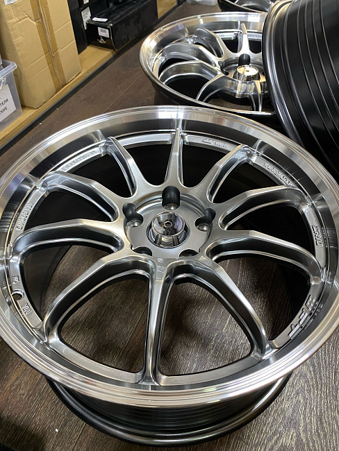 картинка Новые диски RAYS R18 J8.5 ET33 5X114.3, Hyper Black магазин  StreetTuning 