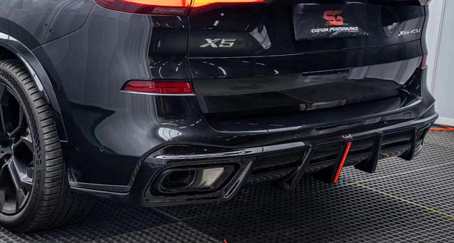картинка Диффузор на задний бампер для BMW X5 G05 M50i X/S , с стоп сигналом магазин  StreetTuning 
