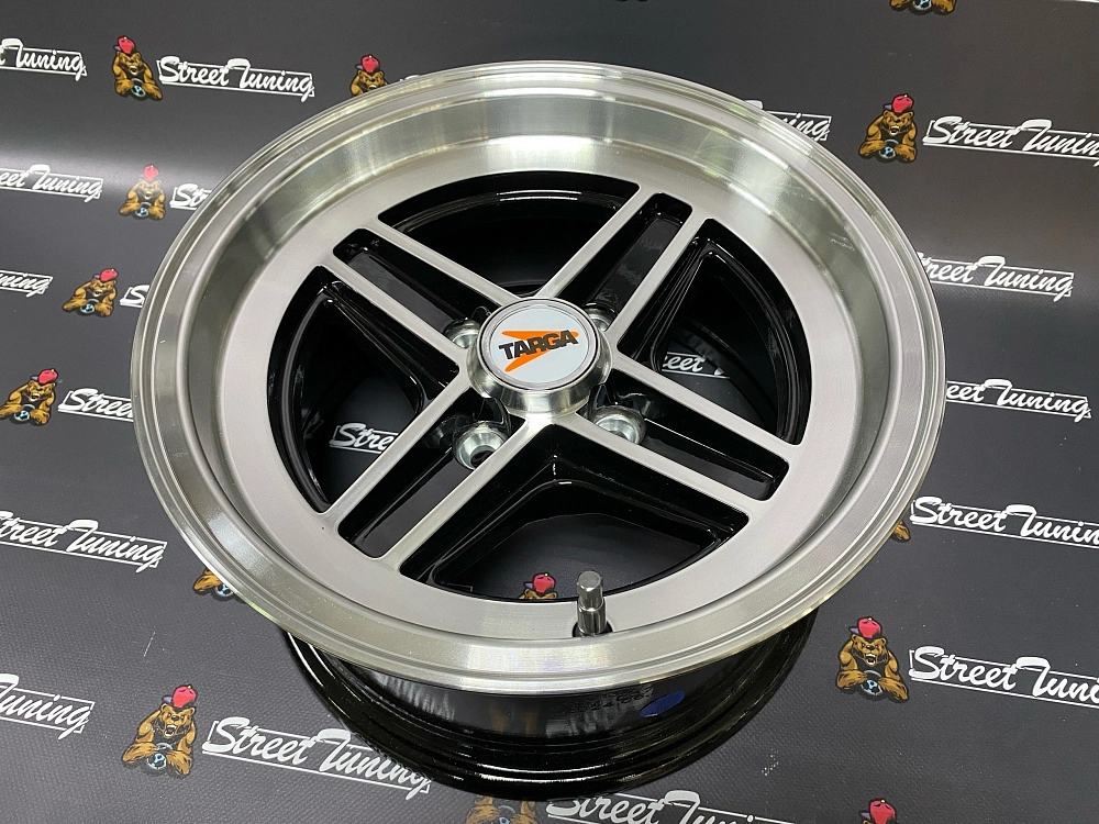 картинка Новые диски Enkei Wheels 471 R13 J7 ET7 4x98 Black + Silver от магазина  StreetTuning