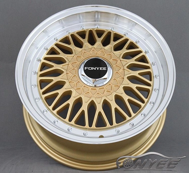 картинка Новые диски BBS RS R17 4X100/4X114,3 ET35 J7,5 золото + хром полка магазин  StreetTuning 
