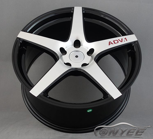 картинка Диски ADV.1 5 R18 J8 ET+35 5x114,3 черные матовые + серебро магазин  StreetTuning 
