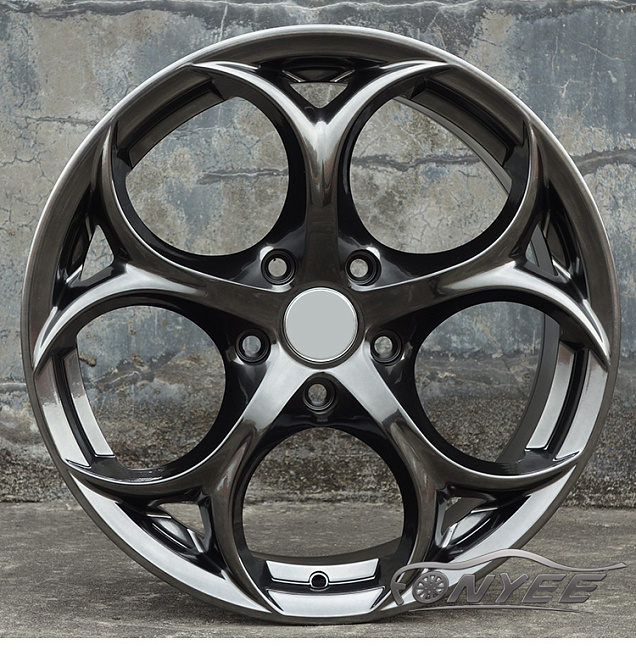 картинка Новые диски Alfa Romeo Giulia Quadrifoglio R19 5x114,3 ET35 J8,5 серебро с оттенком серого металика магазин  StreetTuning 