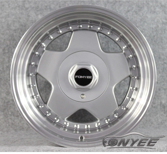 картинка Новые диски Borbet A R16 4х100/5x100 ET30 J9 серебро + болтики магазин  StreetTuning 