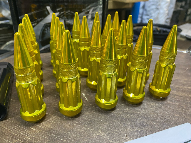 картинка Комплект гаек пики (пули) Starleks, 14х1.5, цвет золотой, 20 шт. магазин  StreetTuning 