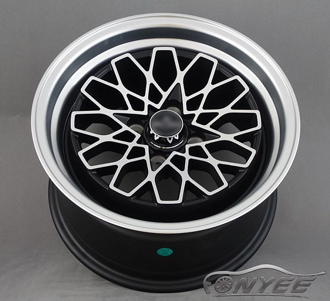 картинка Новые диски Avid.1 895 R15 4x100 ET25 J8 черный мат + серебро магазин  StreetTuning 