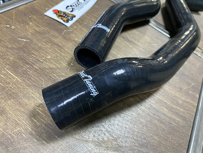 картинка Патрубки радиатора StreetTuning для Lancer EVO 4-5-6 4G63 магазин  StreetTuning 