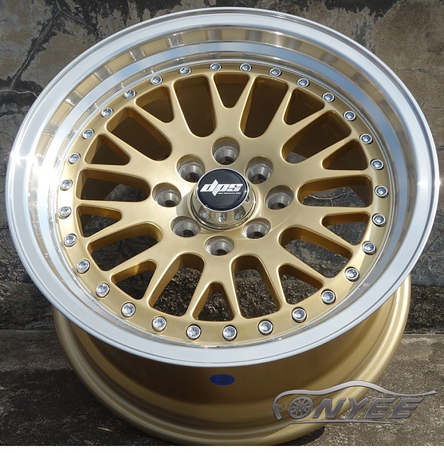 картинка Новые диски ESM 007 R15 4x100-4x114,3 ET25 J8 светло золотые магазин  StreetTuning 