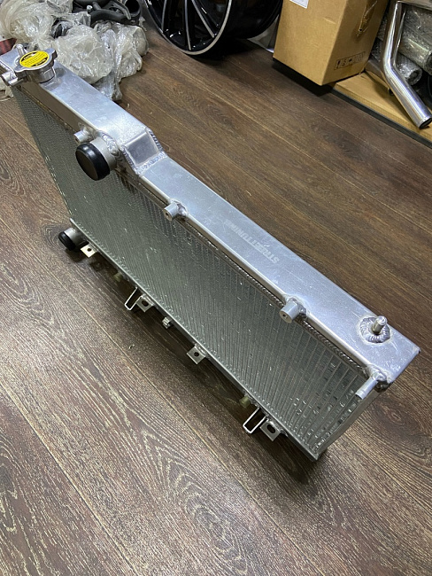 картинка Радиатор алюминиевый Subaru Impreza GR/Legacy BL-BP5/Forester SH/Outback 05-14 42мм AT магазин  StreetTuning 