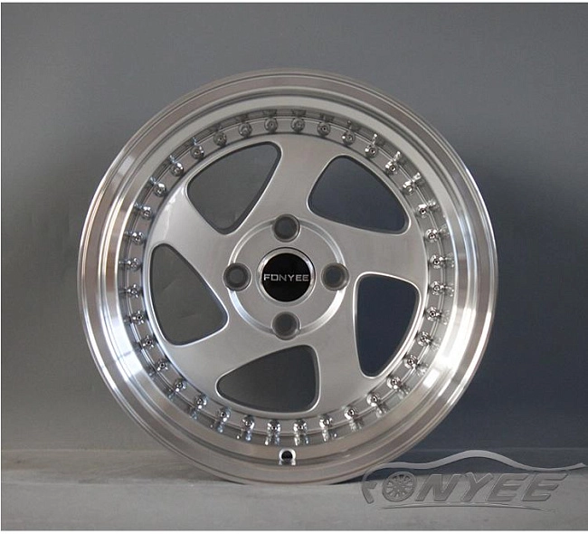 картинка Новые диски Rotiform TMB Flat R15 4х100 ET17 J8,5 серебро + полированная полка магазин  StreetTuning 