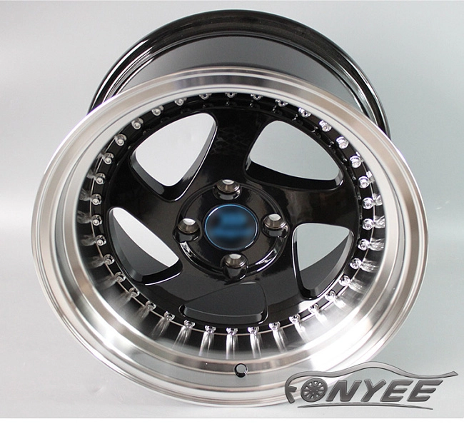 картинка Новые диски Rotiform TMB Flat R15 4х100 ET17 J8,5 черный глянец + серебристые болтики магазин  StreetTuning 