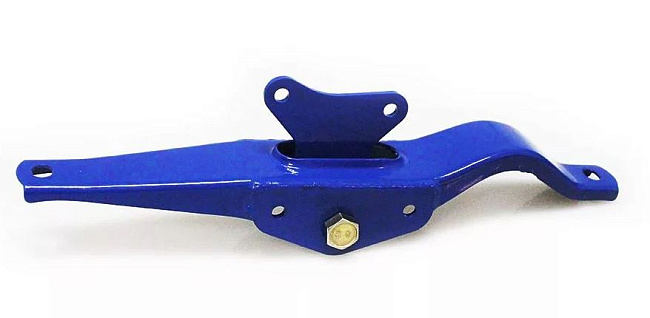 картинка Опора КПП траверса усиленная, 4 ступ, ВАЗ 2101-07 магазин  StreetTuning 