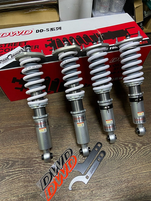 картинка Винтовая подвеска койловеры DWD Street series для Nissan Bluebird Sylphy 2nd Gen 06-19 магазин  StreetTuning 
