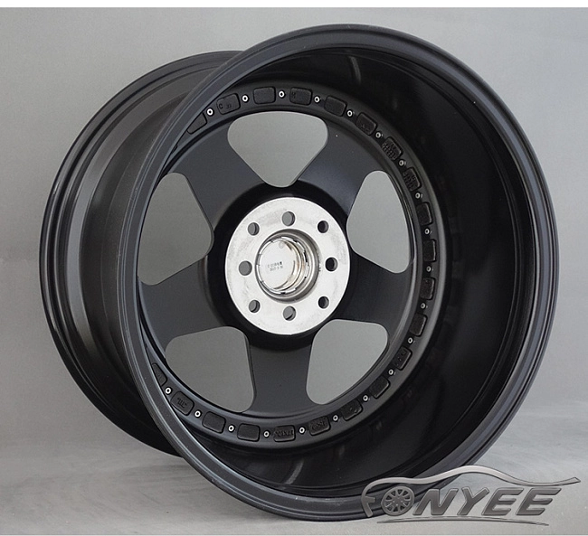 картинка Новые диски Rotiform R17 4x100-4x114,3 ET15 J9 черный + полированная полка магазин  StreetTuning 