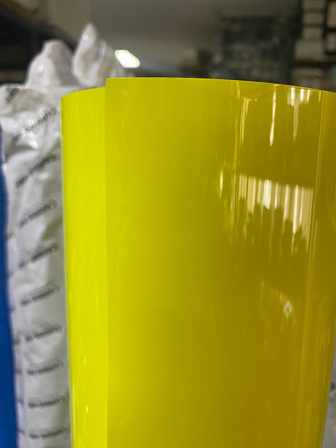 картинка Пленка виниловая желтый глянец - Carbins Gloss Lemon Yellow, рулон 18м магазин  StreetTuning 