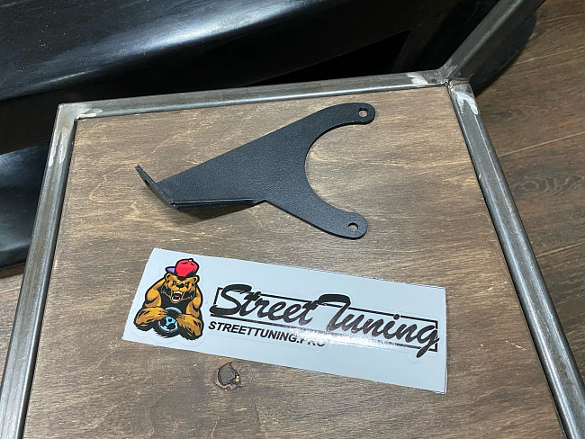 картинка Кронштейн фильтра 16V толщина 3мм ВАЗ 2101-07 магазин  StreetTuning 