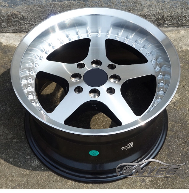 картинка Новые диски Proracing R15 4х114,3-4х100 J8,5 ET25 серебро + черный магазин  StreetTuning 