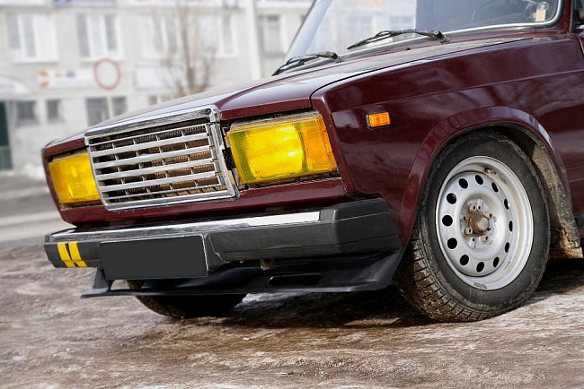картинка Накладка на бампер Lada (ВАЗ) 2101, 2102, 2103,2104, 2105, 2106, 2107 магазин  StreetTuning 