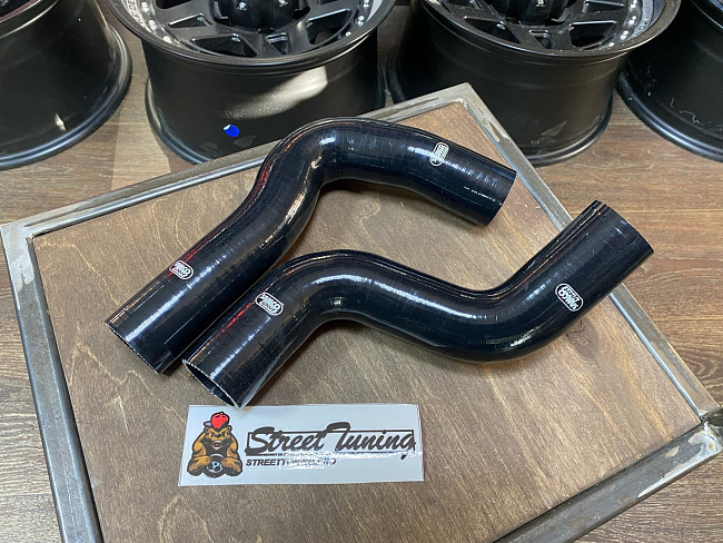 картинка Патрубки радиатора Samco Sport для Subaru Forester SG5 / SG9 турбо магазин  StreetTuning 