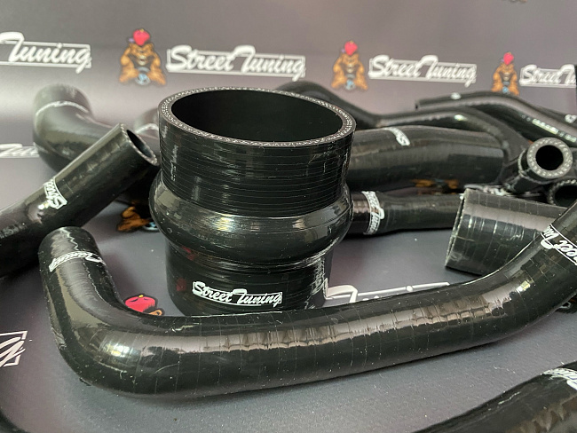 картинка Патрубки системы охлаждения StreetTuning Toyota Supra 7M-GT/7MGTE - 21 шт магазин  StreetTuning 
