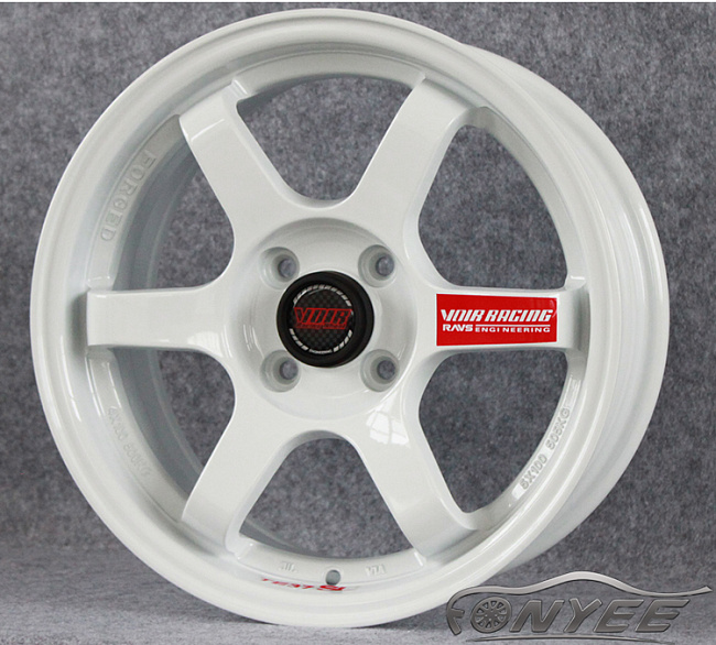 картинка Новые диски Rays TE37 R15 4X100 ET38 J6,5 белый глянец магазин  StreetTuning 