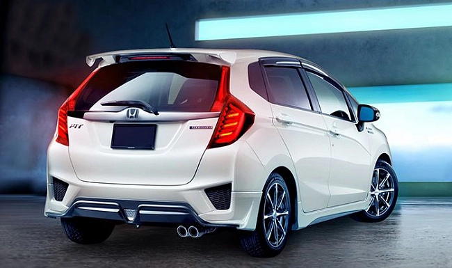 картинка Задние фары для Honda Fit Jazz GK5 2014-2018 г магазин  StreetTuning 