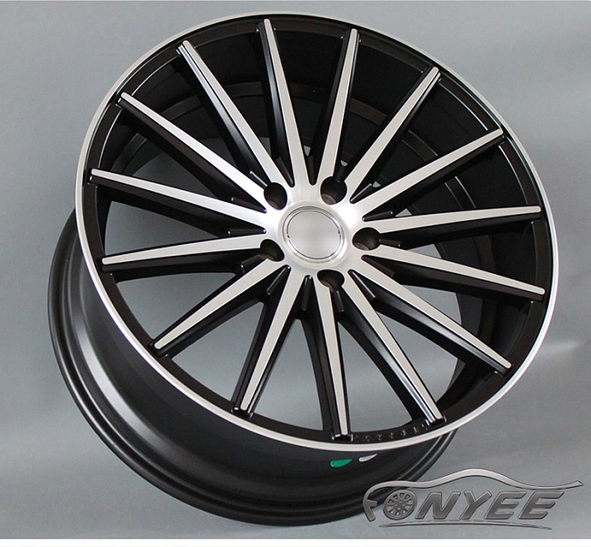 картинка Новые диски Vossen VFS2 Replica R19 5X114,3 ET35 J8,5 черный мат + серебро магазин  StreetTuning 
