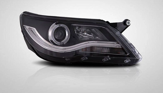 картинка Передние фары для Volkswagen Tiguan 2009-2011г магазин  StreetTuning 