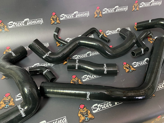 картинка Патрубки системы охлаждения StreetTuning для Mini Cooper R56, черные 8 шт магазин  StreetTuning 