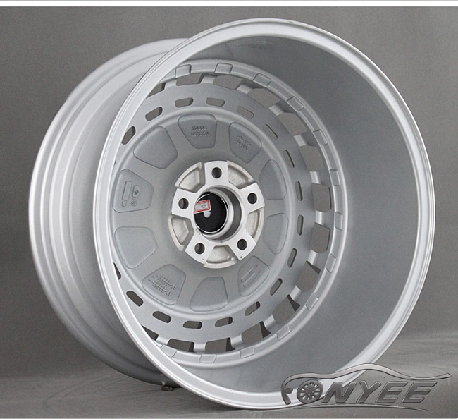 картинка Новые диски K2 OFF-ROAD R18 5х114,3 J8,5 ET40 серебро магазин  StreetTuning 