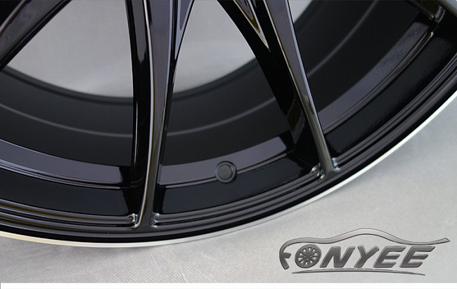 картинка Новые диски Rays G25 R17 4X100 ET40 J7 черные глянцевые + серебристая окантовка магазин  StreetTuning 