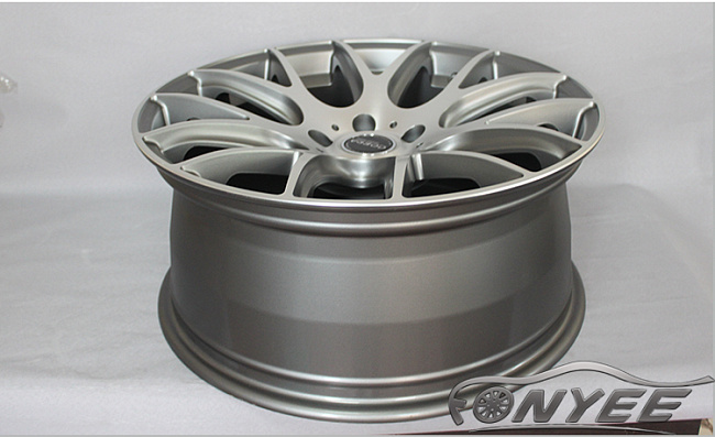 картинка Новые диски Styluz M537 R19 5х114,3 ET38 J9,5 серый + серебро магазин  StreetTuning 