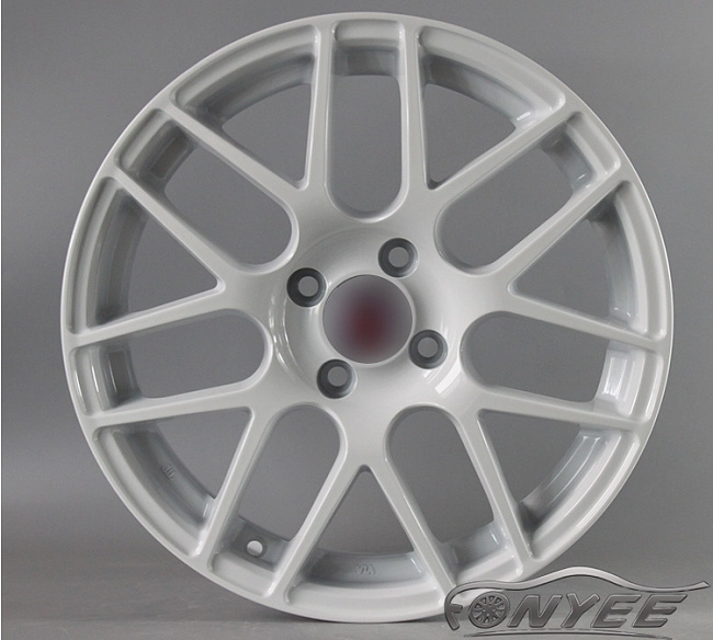 картинка Новые диски HRE P40SC Replika R18 5X114,3 ET38 J8,5, белые магазин  StreetTuning 