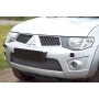 Mitsubishi L200 2010—2013 (рестайлинг) Защитная сетка решетки переднего бампера