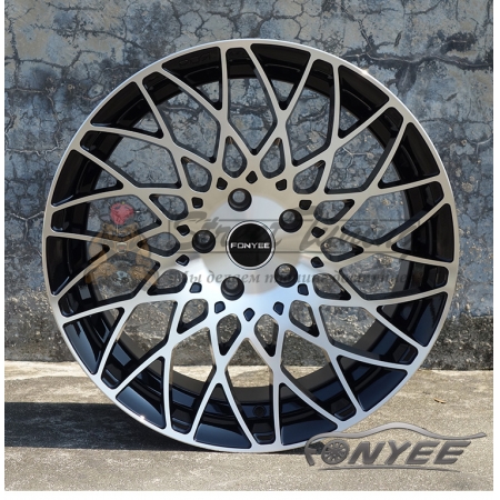 Новые диски Dibite R18 5x114,3 ET35 J9,5 черные + серебро